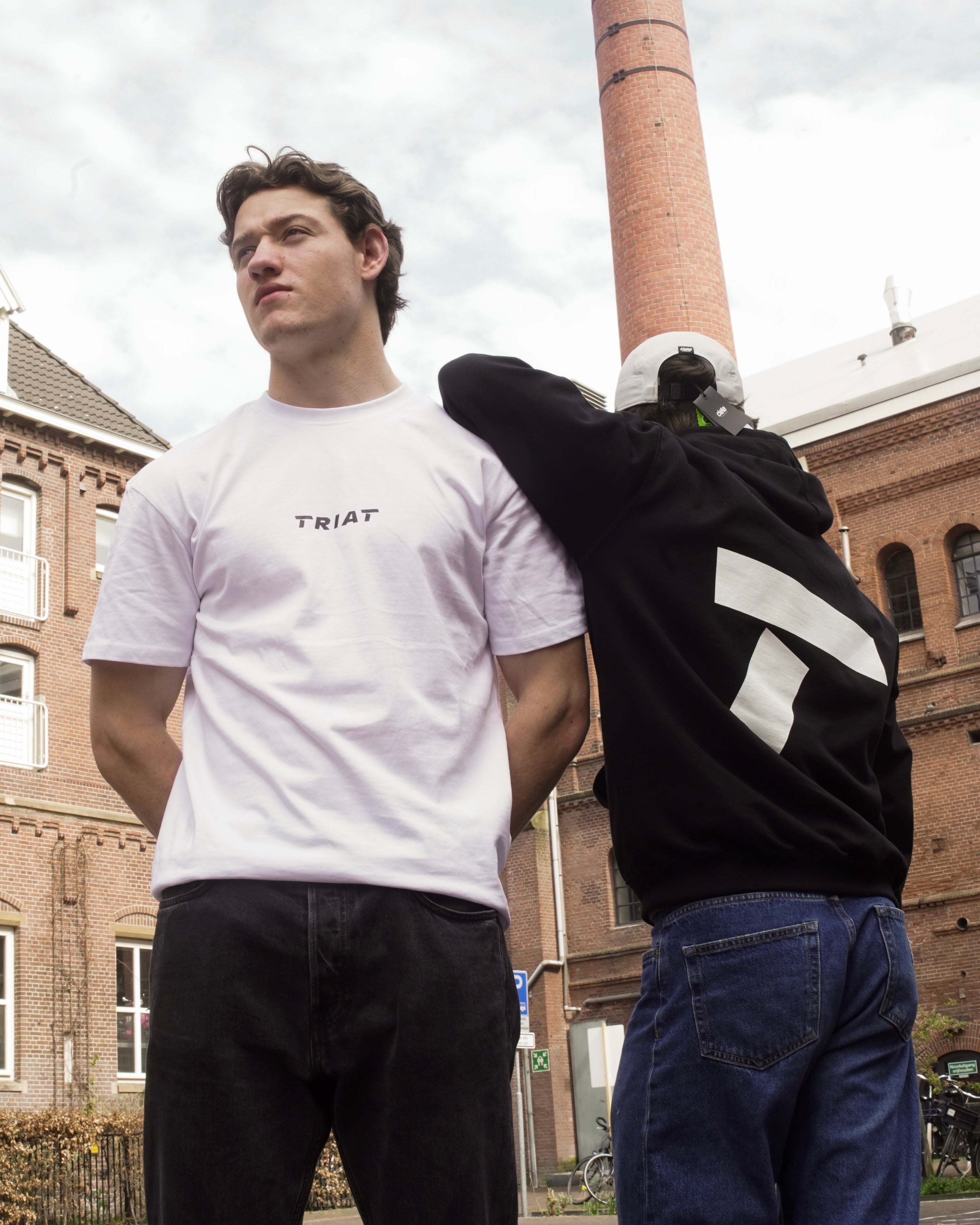 TRIAT Kapuzenpullover 
